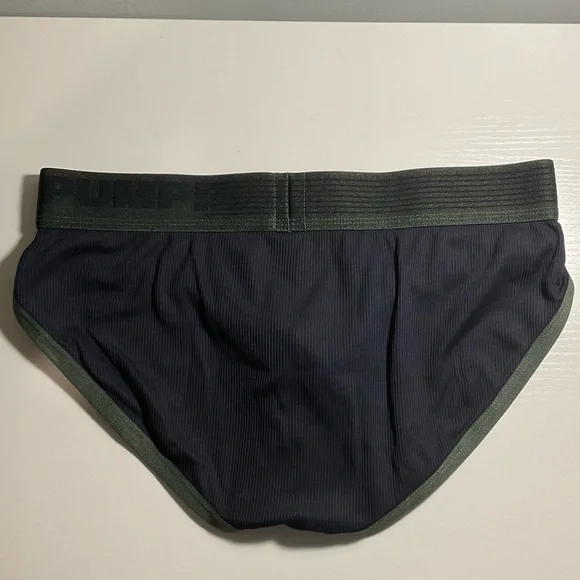 Men's Pump! - Picture 2 of 3